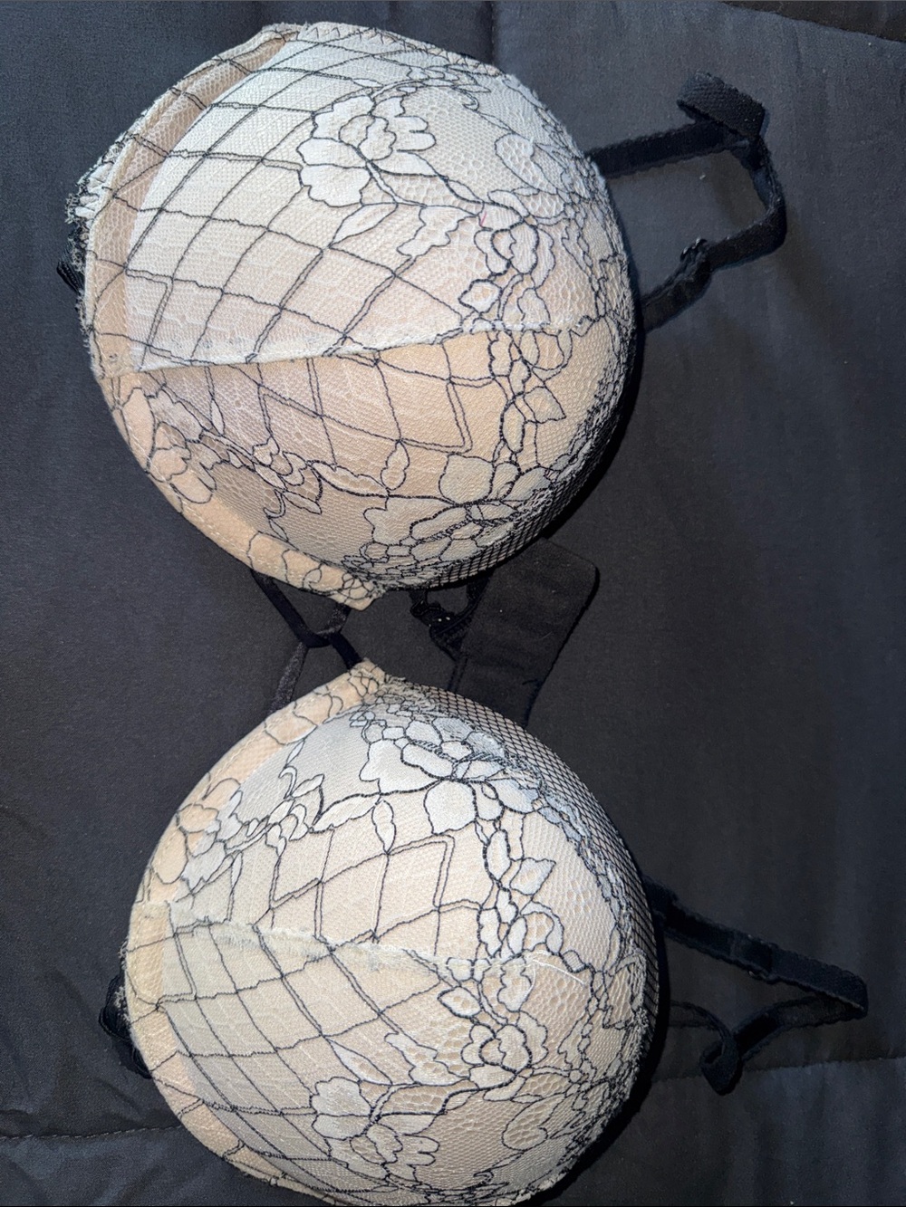 Victoria's Secret Black and CreamPush-Up Bra BUNDLE - Picture 3 of 4